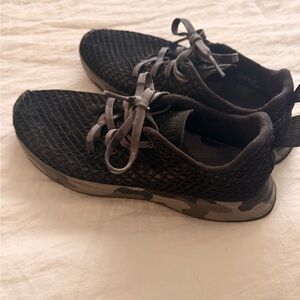 NOBULL Black Athletic Shoes with Camouflage Midsole